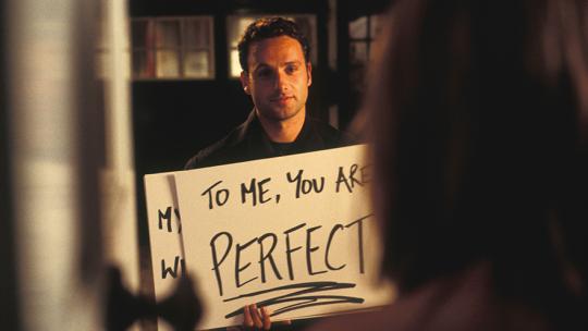 A scene from the film Love Actually