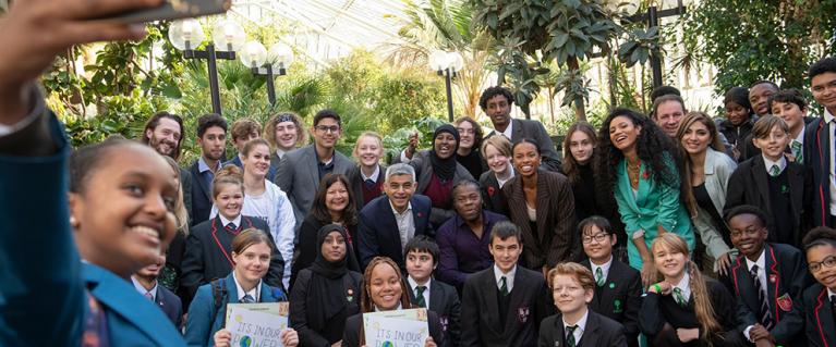 London secondary school students taking a selfie with the Mayor of London whilst holding their certificates for the Climate Kick Start Prizegiving