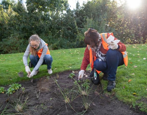 Volunteers at Blossom Garden Volunteering day