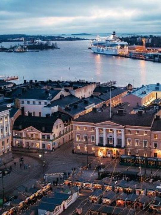 World Cities Culture Forum Summit 2022 Helsinki picture of night city with lights 