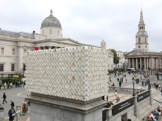 Mil Veces un Instante (A Thousand Times an Instant) by Teresa Margolles - photo of the plaster casts in Trafalgar square