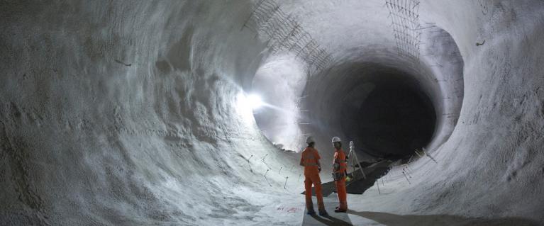 Bond Street platform tunnel