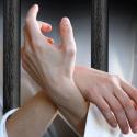 women hands prison